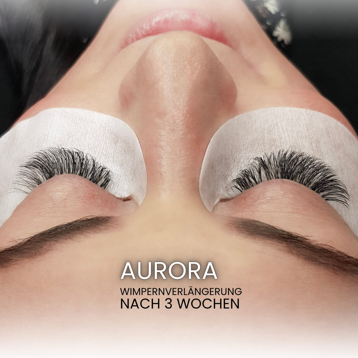 AURORA schwarzer Wimpernkleber – Haltbarkeit der Wimpernverlängerung nach 3 Wochen