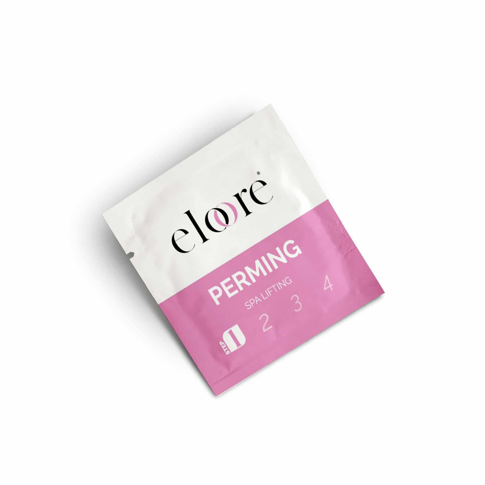 Cysteamine Wimpernlifting mit der eloore® Perming Lotion in 1 x 2ml Einzelsachets

Erleben Sie das Cysteamine Lifting mit der eloore® Perming Lotion in 1 x 2ml Einzelsachets – eine sanfte, thioglykolat- und ammoniakfreie Lifting-Lösung für Wimpern und Augenbrauen. Diese innovative Formel restrukturiert sicher die inneren Fasern und fördert gesundes Wachstum.